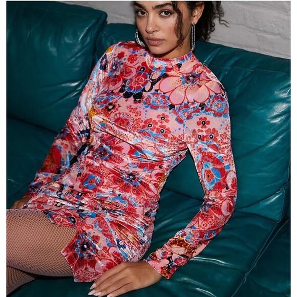 Free People Dresses & Skirts - NWT Free People Della Floral Print Ruched Mock Neck Minidress in Size L